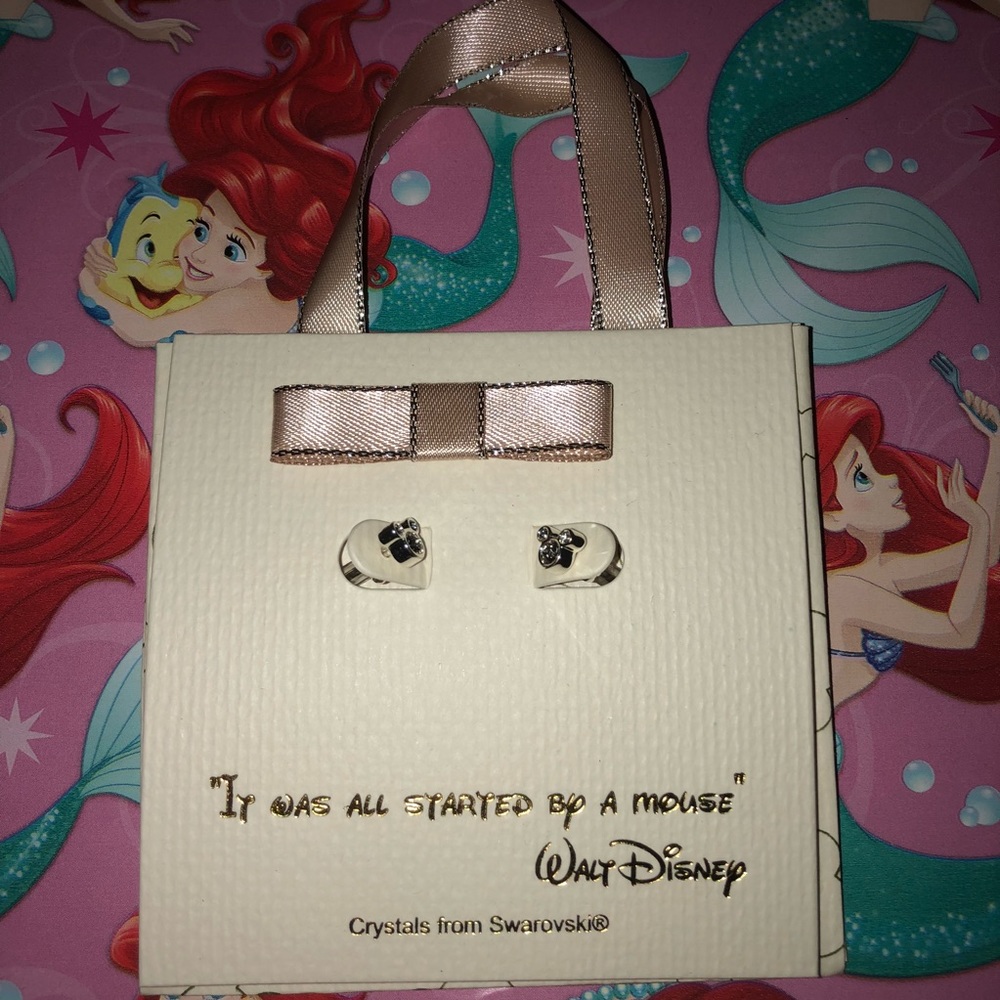 Disney Parks Mickey Mouse earrings